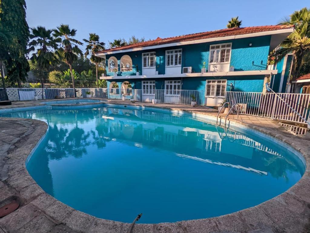 Gallivanters Hostel Dar es Salaam Exterior photo
