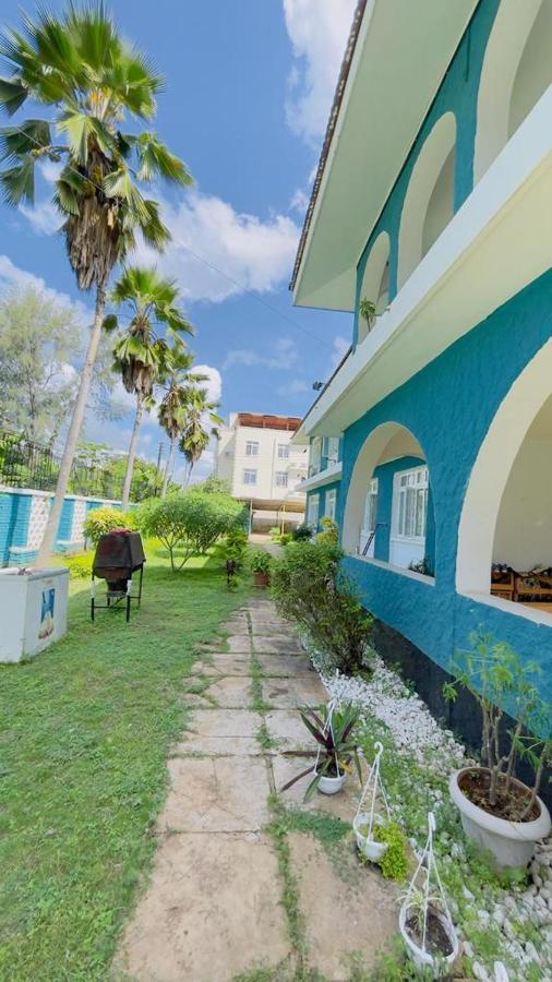 Gallivanters Hostel Dar es Salaam Exterior photo